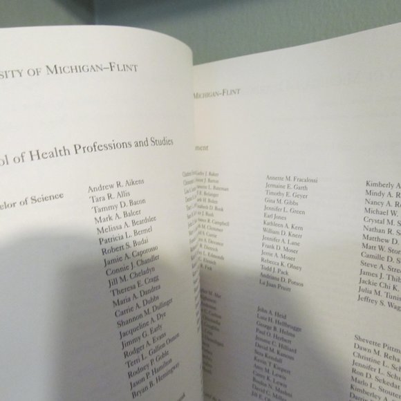 University of Michigan 1997 Winter Commencement Program Crisler Arena - Picture 8 of 13